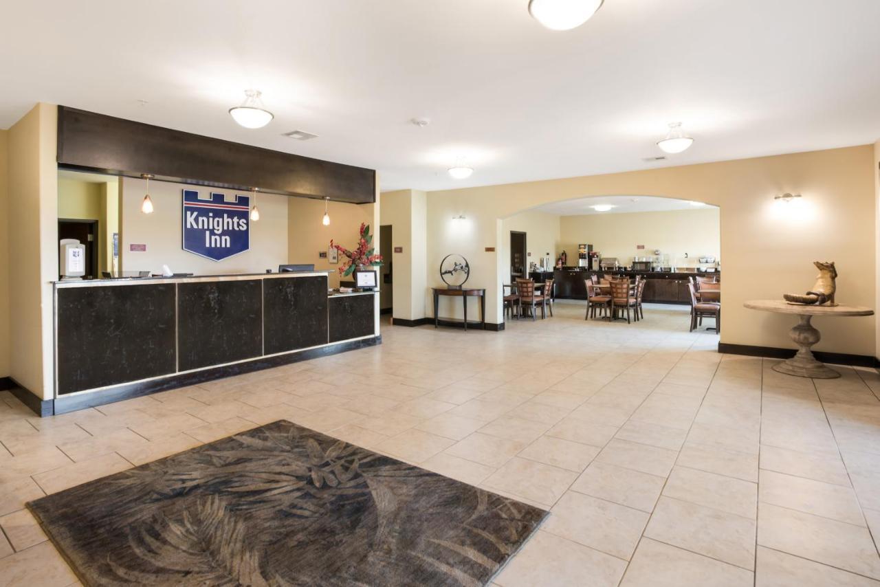 Knights Inn Bunkie Zewnętrze zdjęcie