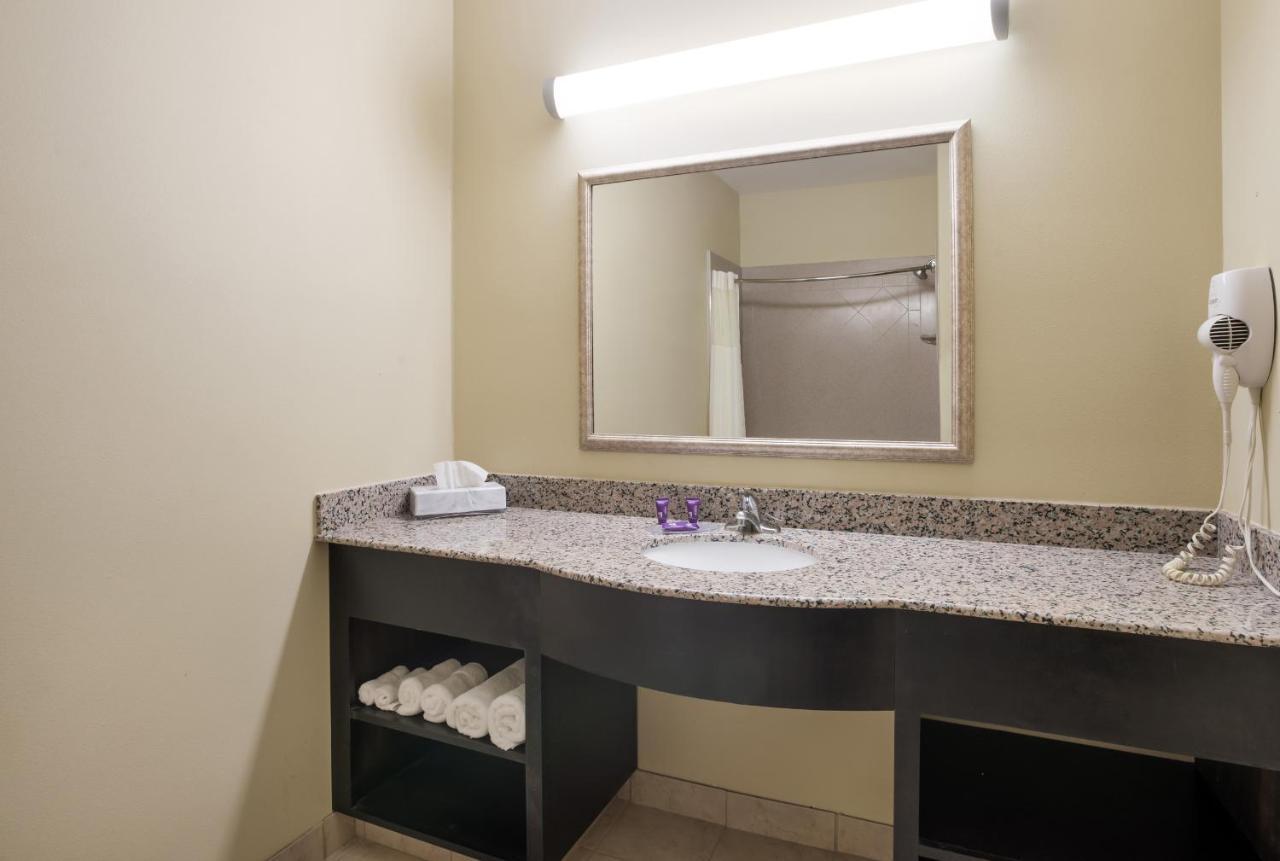 Knights Inn Bunkie Zewnętrze zdjęcie